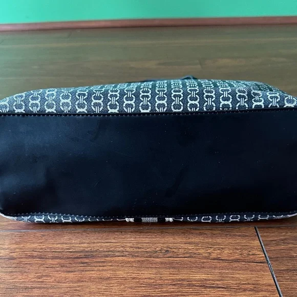 🔵🔵EUC Tory Burch Black/Navy/White Patterned Textured Tote🔵🔵